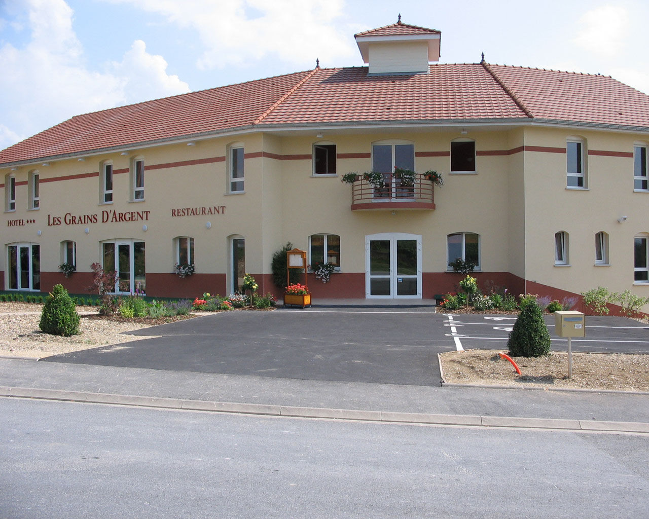 Les Grains D'Argent Dizy - Epernay Hotel Kültér fotó